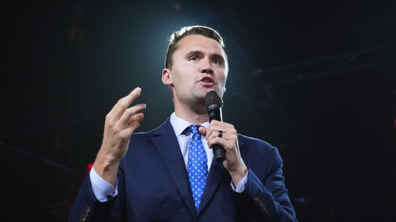 Těžká ztráta nejen pro Trumpa. Kirk ztělesňoval budoucnost amerického konzervatismu