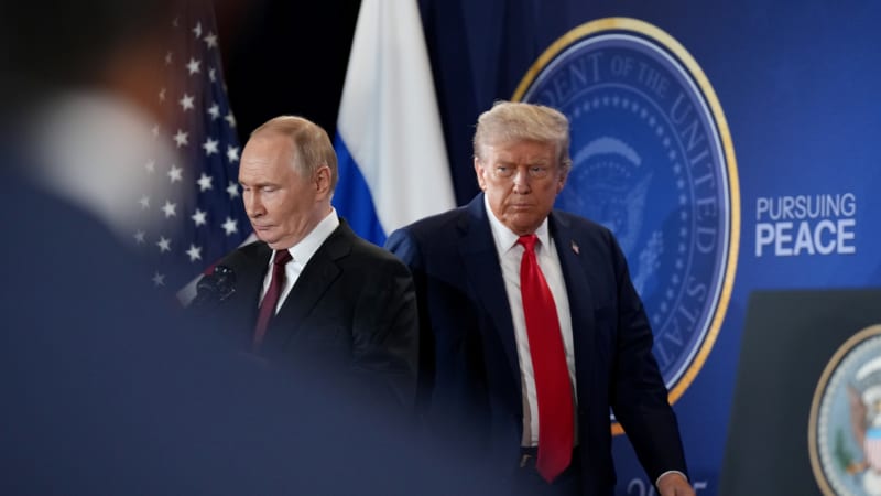 S Putinem mi rychle dochází trpělivost. Budu muset velmi důrazně zakročit, pohrozil Trump