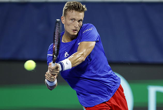 Na začátek Davis Cupu remíza. Lehečka bodoval, Menšík prohrál s domácí hvězdou