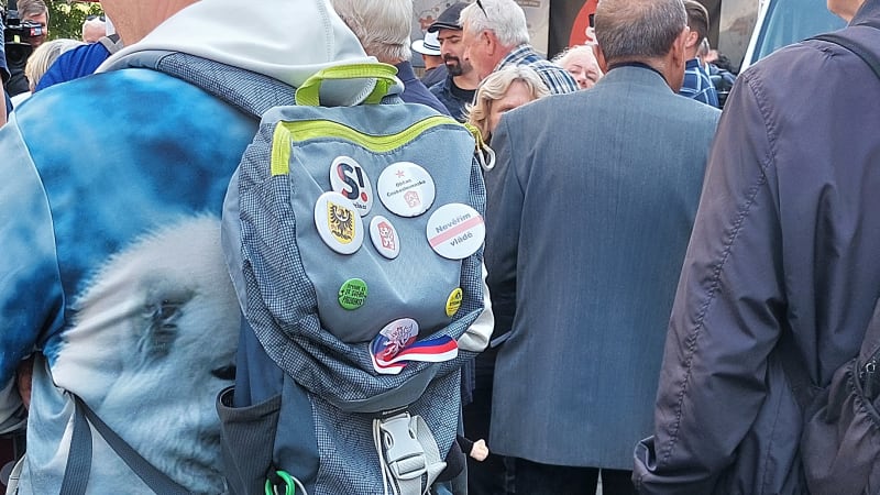 REPORTÁŽ: Stačilo! si nebere servítky ani v Praze. Mnoho slov o Ukrajině, žádná o Rusku