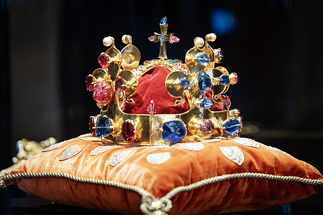Korunovační klenoty 2025: dnes jsou vystaveny poslední den. Kde a za kolik