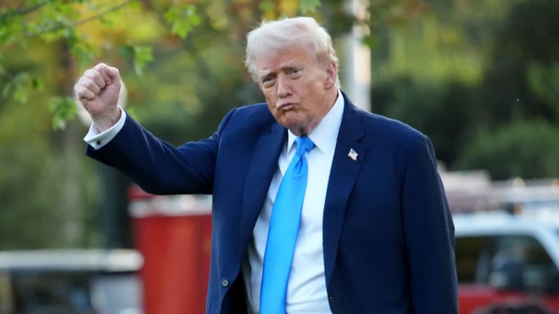 Trump oznámil, že uvalí na Čínu stoprocentní cla. Již předtím akcie v USA prudce klesly