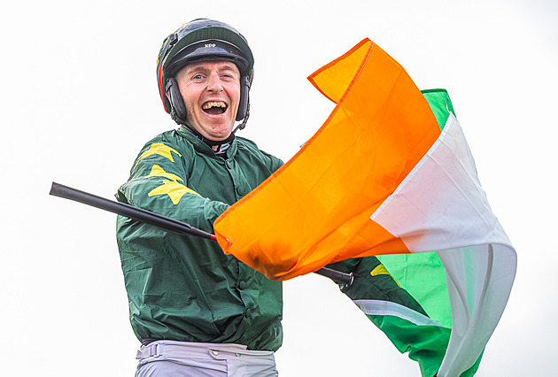 Jeden z nejtěžších závodů, říkal irský vítěz o Velké pardubické. Na Taxisu měl potíže