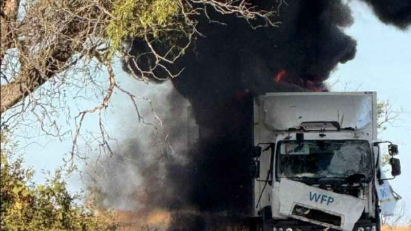 Válečný zločin? OSN potvrdila ruský útok na konvoj s humanitární pomocí v Chersonské oblasti