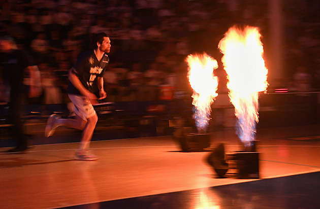 Loni hvězda Válečníků, teď Davidson pomůže Slunetě. Nakopne nás, věří Hrubý