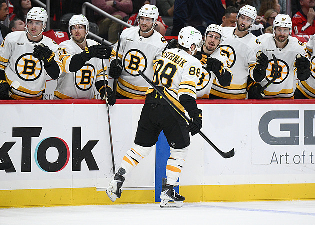 Pastrňák čtyřmi body režíroval výhru, prosadil se i Nečas a Faksa