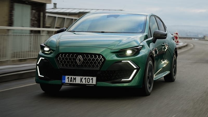 Renault Clio poprvé na českých silnicích. Potěší cenovkou i jízdními vlastnostmi