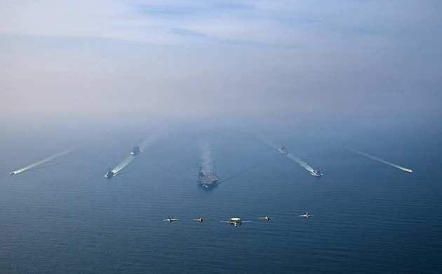 Ropa zdražuje až moc. USA zvažují vojenskou ochranu lodí v Hormuzském průlivu