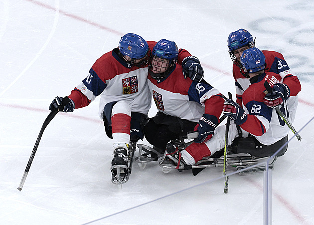 Říkal jsem, že na led nepůjdu, abych to neku*vil, smál se Hábl. Nakonec dal gól