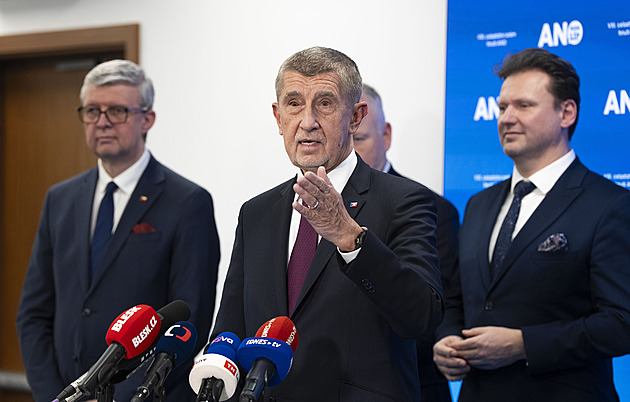 Vláda projednala nový cizinecký zákon a novelu o spotřebitelském úvěru