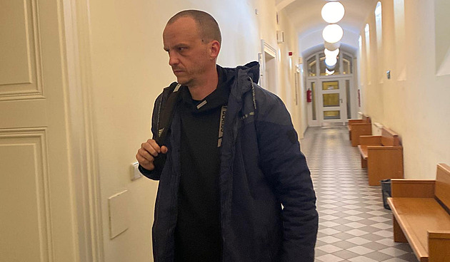 Padělal loga od Škody po SpongeBoba, za potisky zboží muže potrestal soud