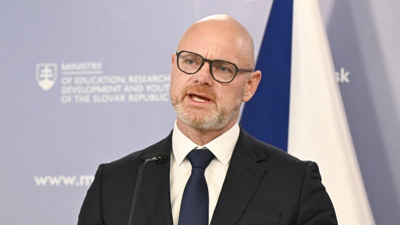 Plaga vrací úder za kritiku: Školy s dřívějším koncem souhlasí. Vinu svalil na bývalou vládu