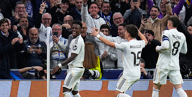 ONLINE: Real hostí v semifinále Ligy mistrů Bayern, Arsenal hraje na Sportingu