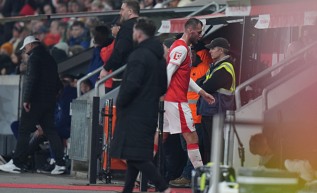 Slavia - Plzeň 0:0, chabý šlágr, domácí kvůli plivanci přišli o vyloučeného Chorého