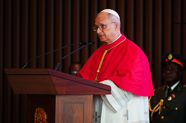Papež kritizoval světové lídry za výdaje na válku. Nemířil jsem na Trumpa, vysvětluje