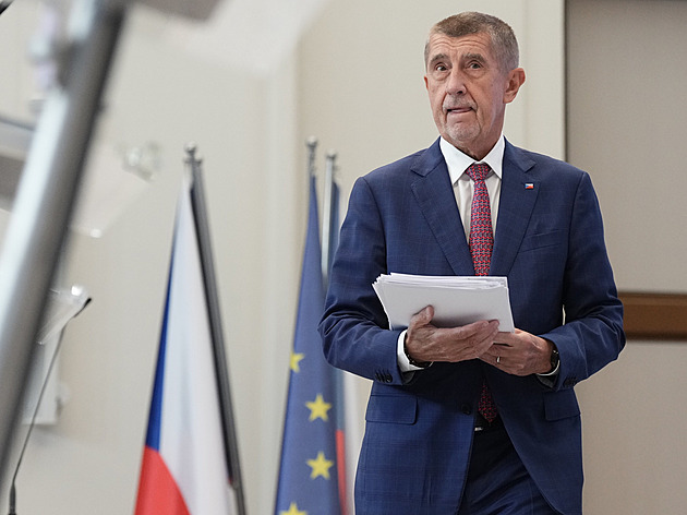 Evropa se nedokáže domluvit, kdo ji zastoupí při jednání o Ukrajině, řekl Babiš