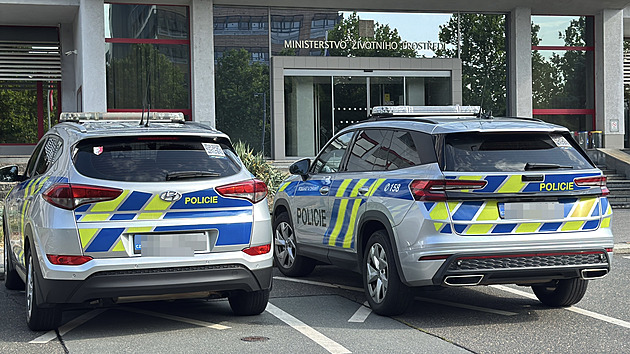 Bomba nastražená na policejní služebně? Policie prověřuje anonymní výhrůžky