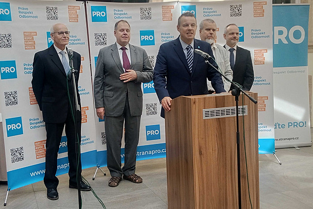 Rajchl posílá do voleb odpůrce větrných parků i zastánce kanálu Dunaj-Odra-Labe